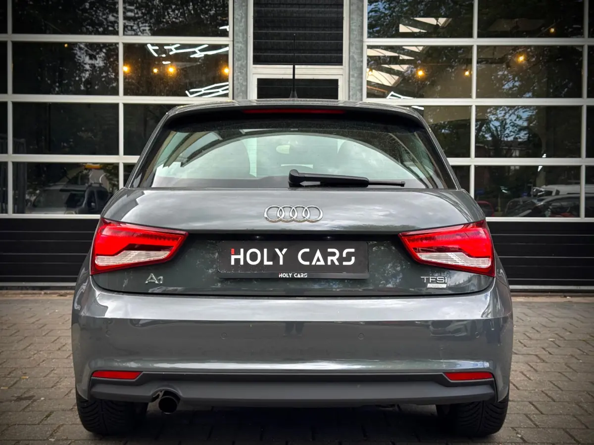 1.0 TFSI | LED | NAVI | CRUISE | PDC |
