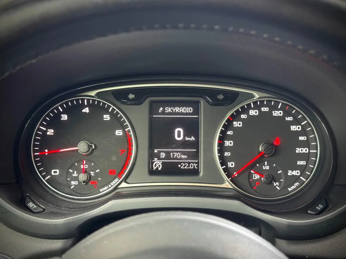 1.0 TFSI | LED | NAVI | CRUISE | PDC |