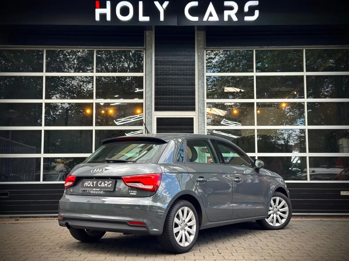 1.0 TFSI | LED | NAVI | CRUISE | PDC |