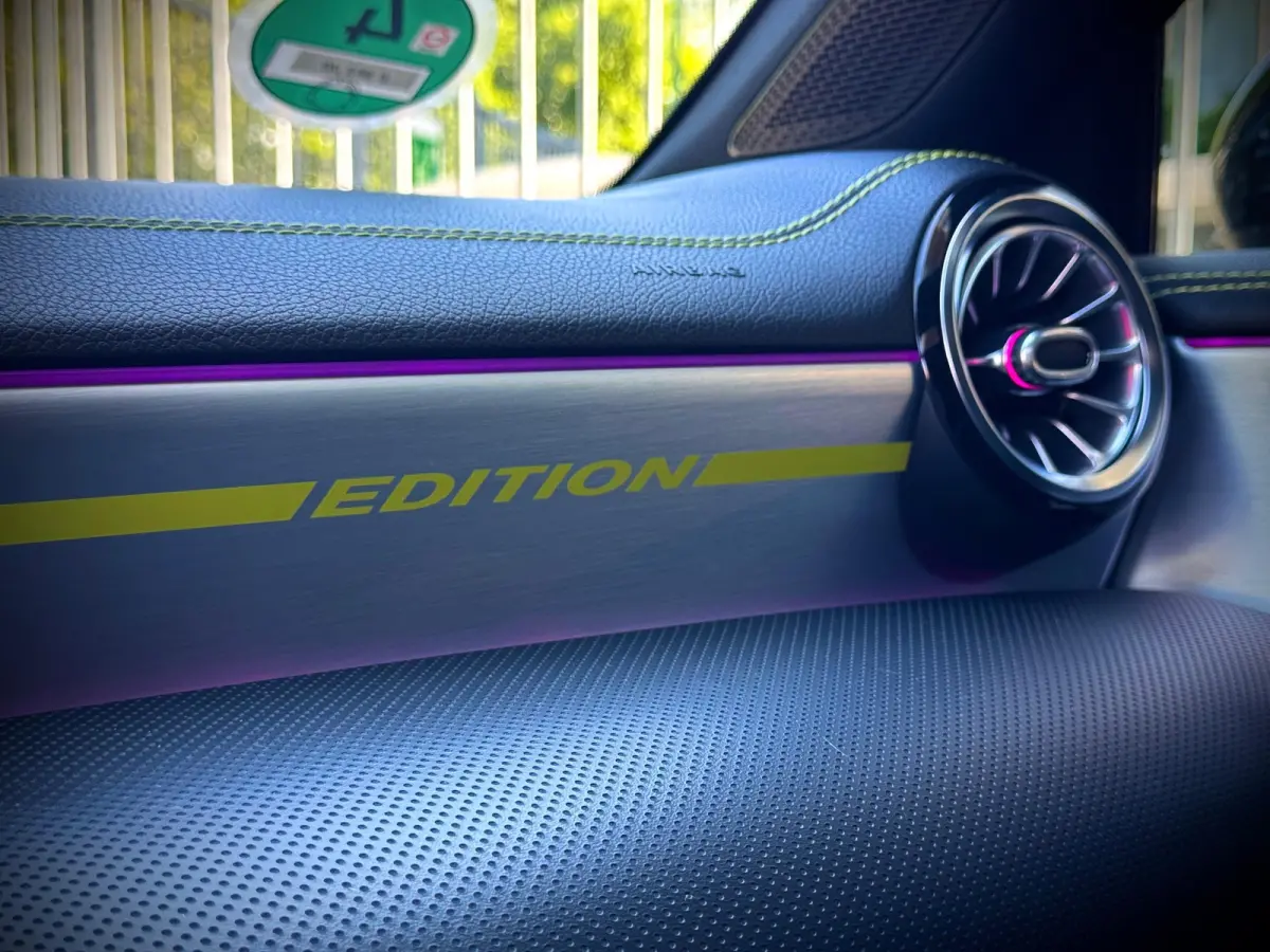 200 AMG YELLOW Edition 1 | PANO | LED | SFEERVERLICHT |