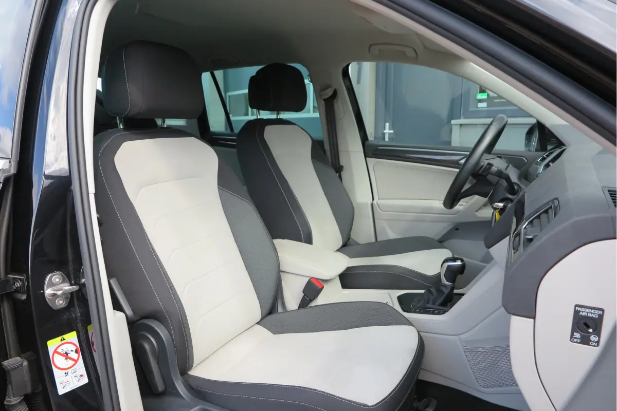 1.4 TSI eHybrid Elegance 245pk DSG ,Led matrix,Virtual cockpit,Trekhaak,Stoelverwarming, Led, DAB+ , PDC, LMV Stuurwiel verwarmd, Carplay etc .