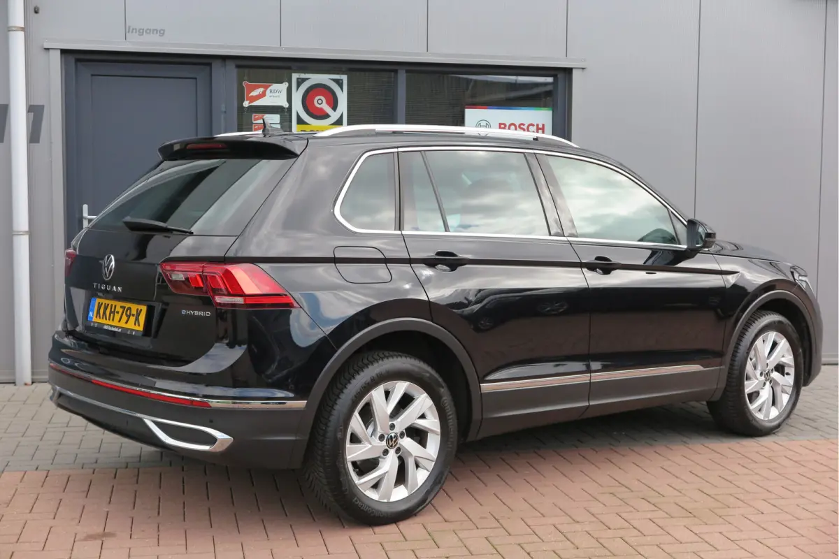 1.4 TSI eHybrid Elegance 245pk DSG ,Led matrix,Virtual cockpit,Trekhaak,Stoelverwarming, Led, DAB+ , PDC, LMV Stuurwiel verwarmd, Carplay etc .