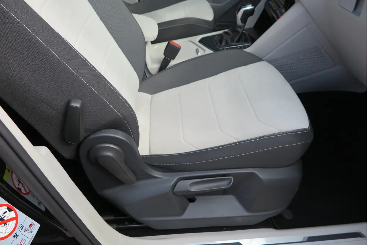 1.4 TSI eHybrid Elegance 245pk DSG ,Led matrix,Virtual cockpit,Trekhaak,Stoelverwarming, Led, DAB+ , PDC, LMV Stuurwiel verwarmd, Carplay etc .