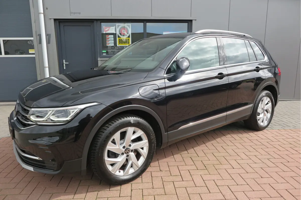 1.4 TSI eHybrid Elegance 245pk DSG ,Led matrix,Virtual cockpit,Trekhaak,Stoelverwarming, Led, DAB+ , PDC, LMV Stuurwiel verwarmd, Carplay etc .