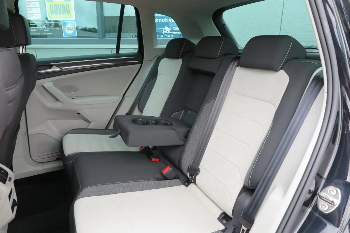 1.4 TSI eHybrid Elegance 245pk DSG ,Led matrix,Virtual cockpit,Trekhaak,Stoelverwarming, Led, DAB+ , PDC, LMV Stuurwiel verwarmd, Carplay etc .