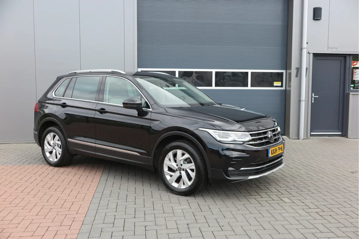 1.4 TSI eHybrid Elegance 245pk DSG ,Led matrix,Virtual cockpit,Trekhaak,Stoelverwarming, Led, DAB+ , PDC, LMV Stuurwiel verwarmd, Carplay etc .
