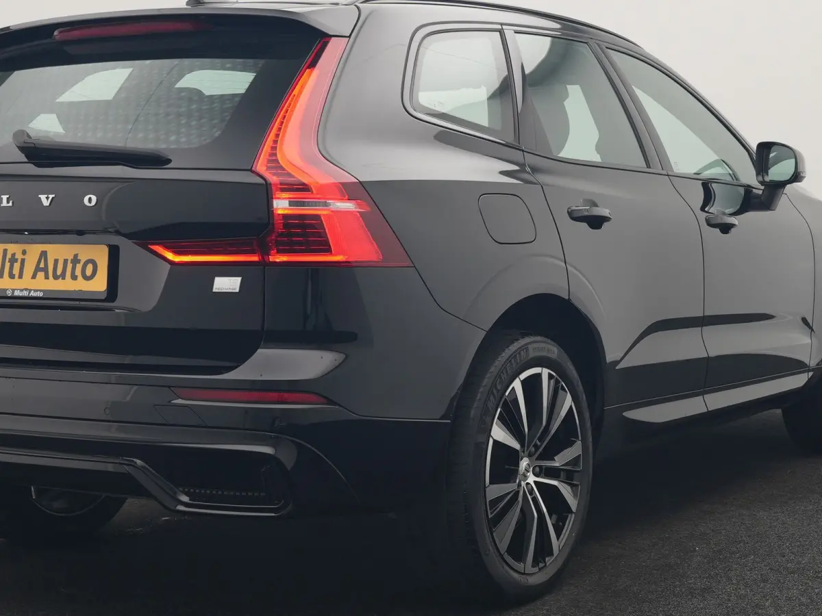 T8 AWD Plus Dark LONG RANGE PHEV 455pk Dealer O.H. | Trekhaak Af Fabriek | Panodak | Lederen Sportstoelen Memory & Verwarmd | Stuur Verwarmd | Keyless | Apple Carplay | Google Assistent | DA