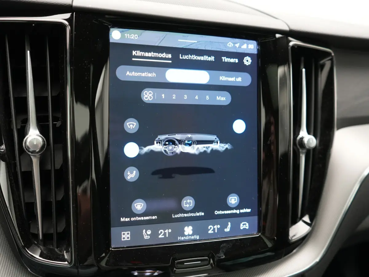 T8 AWD Plus Dark LONG RANGE PHEV 455pk Dealer O.H. | Trekhaak Af Fabriek | Panodak | Lederen Sportstoelen Memory & Verwarmd | Stuur Verwarmd | Keyless | Apple Carplay | Google Assistent | DA