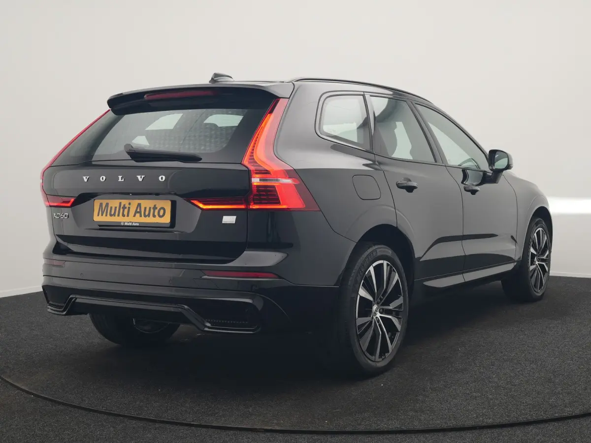 T8 AWD Plus Dark LONG RANGE PHEV 455pk Dealer O.H. | Trekhaak Af Fabriek | Panodak | Lederen Sportstoelen Memory & Verwarmd | Stuur Verwarmd | Keyless | Apple Carplay | Google Assistent | DA