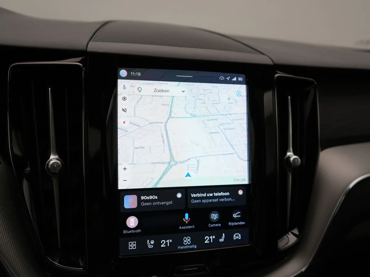 T8 AWD Plus Dark LONG RANGE PHEV 455pk Dealer O.H. | Trekhaak Af Fabriek | Panodak | Lederen Sportstoelen Memory & Verwarmd | Stuur Verwarmd | Keyless | Apple Carplay | Google Assistent | DA