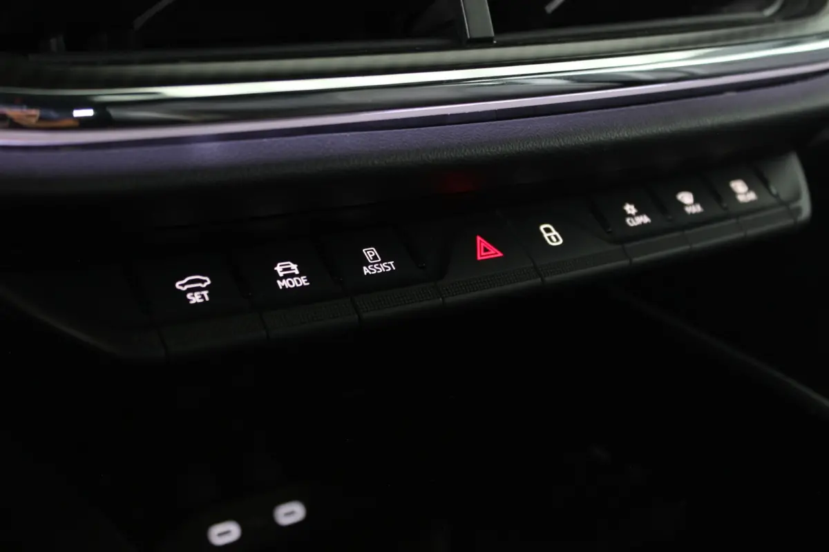 60 Sportline SOH 92% | Warmtepomp | Camera | Stoel/Stuurverw. | Carplay | Adapt. Cruise | 20" LMV | PDC V+A