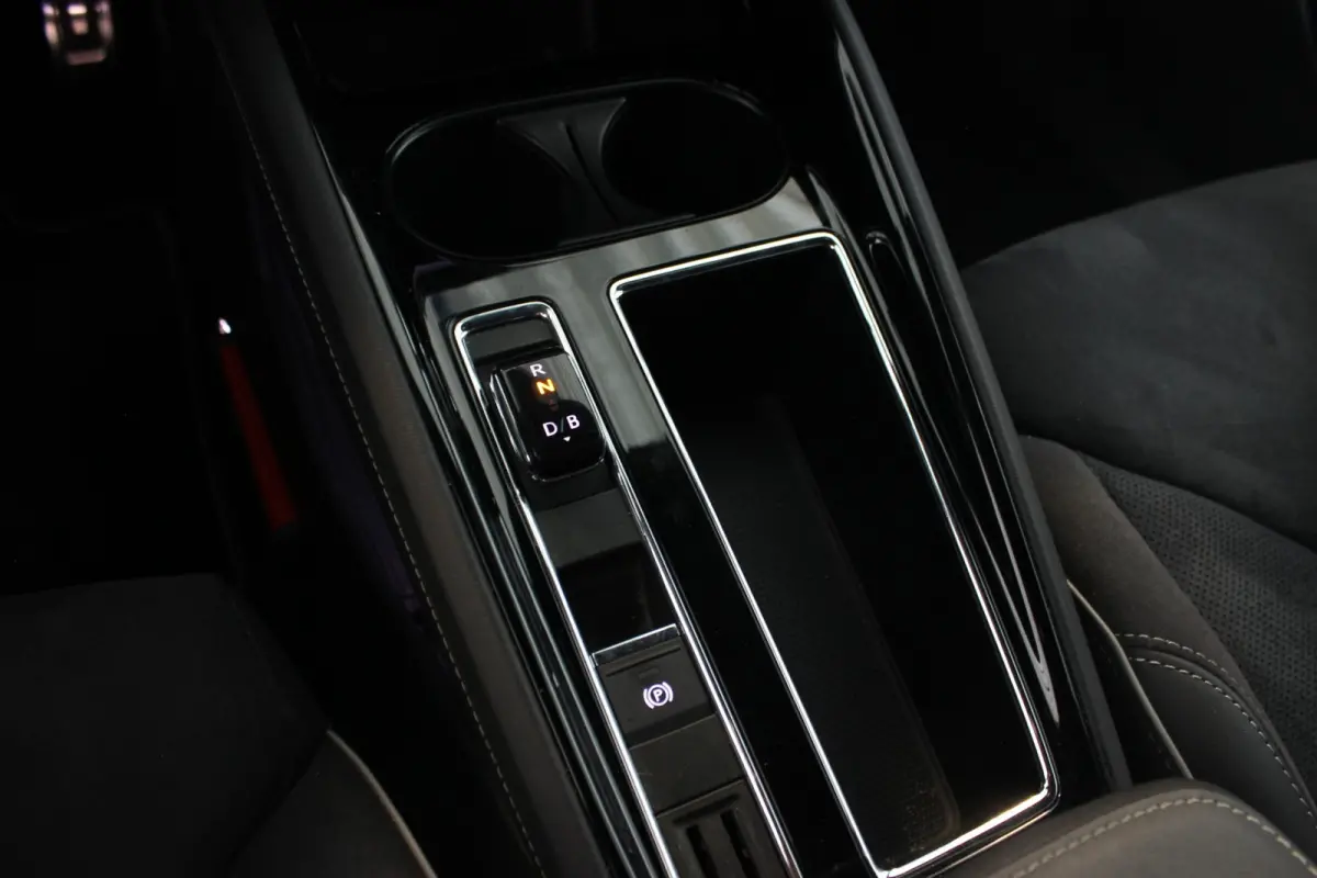 60 Sportline SOH 92% | Warmtepomp | Camera | Stoel/Stuurverw. | Carplay | Adapt. Cruise | 20" LMV | PDC V+A