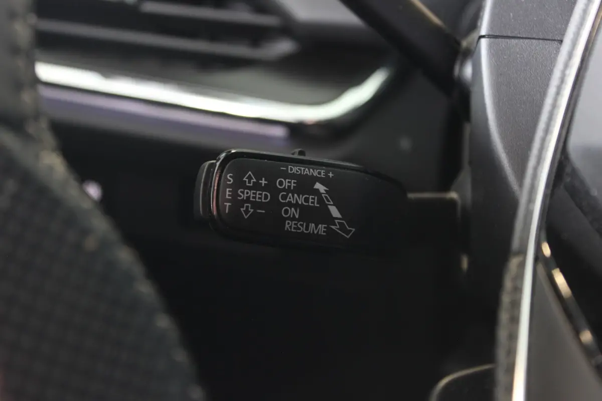 60 Sportline SOH 92% | Warmtepomp | Camera | Stoel/Stuurverw. | Carplay | Adapt. Cruise | 20" LMV | PDC V+A