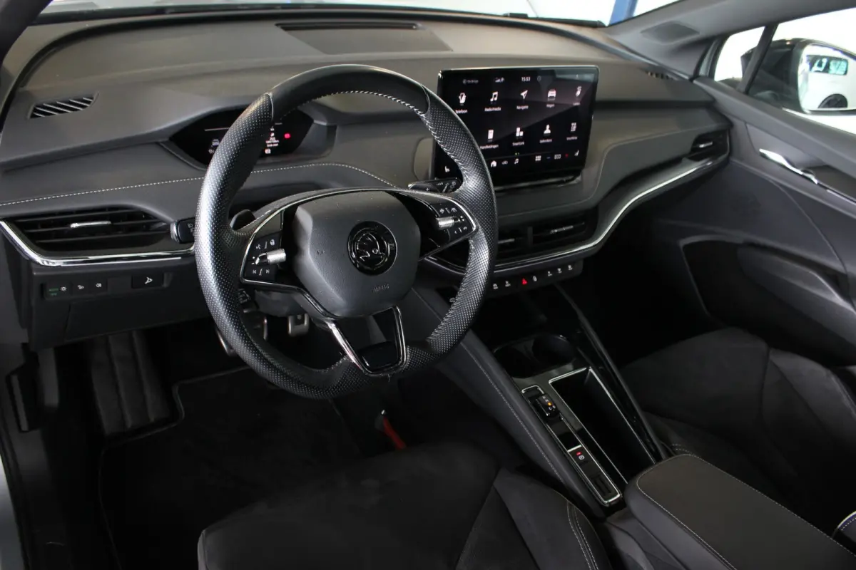 60 Sportline SOH 92% | Warmtepomp | Camera | Stoel/Stuurverw. | Carplay | Adapt. Cruise | 20" LMV | PDC V+A