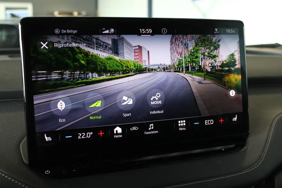 60 Sportline SOH 92% | Warmtepomp | Camera | Stoel/Stuurverw. | Carplay | Adapt. Cruise | 20" LMV | PDC V+A