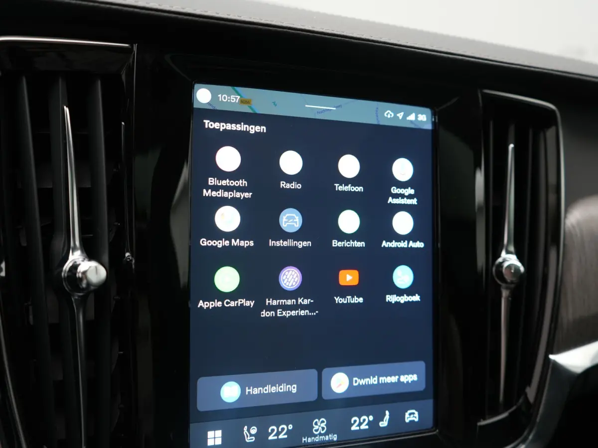 T6 AWD Plus Dark LONG RANGE PHEV 350pk Dealer O.H. | Trekhaak Af Fabriek | Panodak | Adaptive Cruise | Camera | Harman / Kardon | Lederen Comfortzetels Memory & Ventilatie | Keyless | Blis |