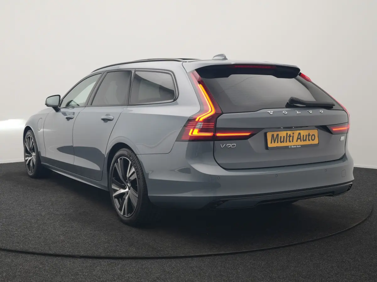 T6 AWD Plus Dark LONG RANGE PHEV 350pk Dealer O.H. | Trekhaak Af Fabriek | Panodak | Adaptive Cruise | Camera | Harman / Kardon | Lederen Comfortzetels Memory & Ventilatie | Keyless | Blis |