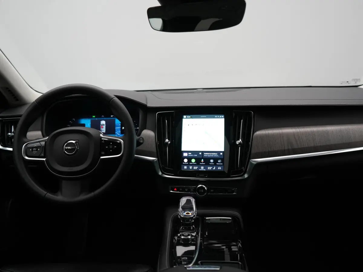 T6 AWD Plus Dark LONG RANGE PHEV 350pk Dealer O.H. | Trekhaak Af Fabriek | Panodak | Adaptive Cruise | Camera | Harman / Kardon | Lederen Comfortzetels Memory & Ventilatie | Keyless | Blis |