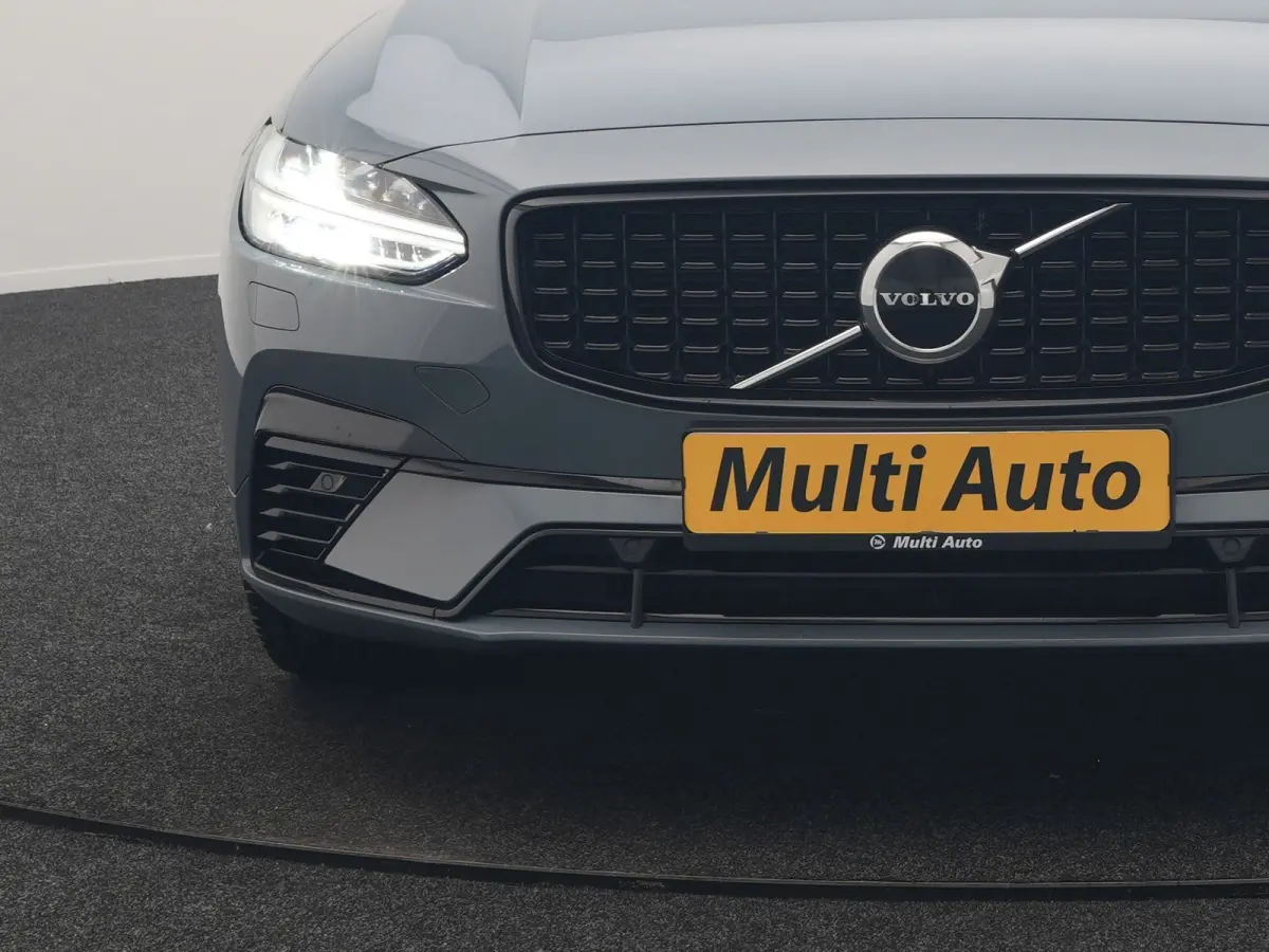 T6 AWD Plus Dark LONG RANGE PHEV 350pk Dealer O.H. | Trekhaak Af Fabriek | Panodak | Adaptive Cruise | Camera | Harman / Kardon | Lederen Comfortzetels Memory & Ventilatie | Keyless | Blis |