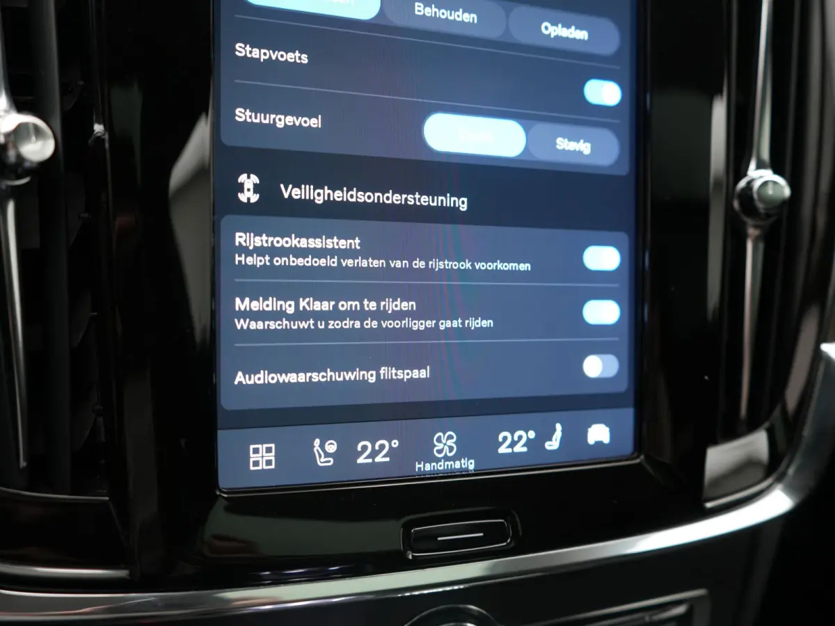 T6 AWD Plus Dark LONG RANGE PHEV 350pk Dealer O.H. | Trekhaak Af Fabriek | Panodak | Adaptive Cruise | Camera | Harman / Kardon | Lederen Comfortzetels Memory & Ventilatie | Keyless | Blis |