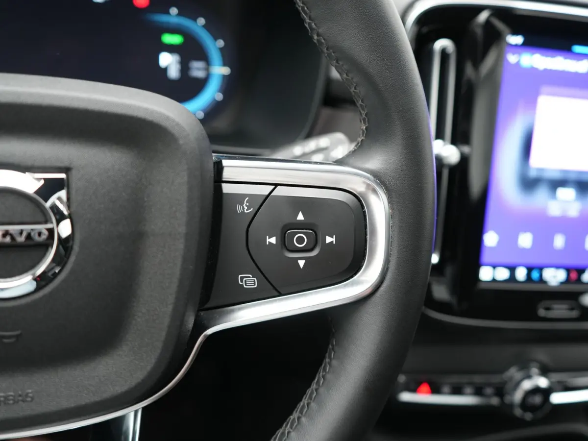 Ultimate 69 kWh 231pk Dealer O.H. | Trekhaak Af Fabriek | Panodak | Warmtepomp | Adaptive Cruise | 360 Camera | Harman / Kardon | Sportstoelen Memory & Verwarmd | Keyless | Blis | Apple Carp
