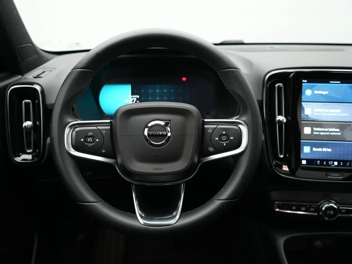 Ultimate 69 kWh 231pk Dealer O.H. | Trekhaak Af Fabriek | Panodak | Warmtepomp | Adaptive Cruise | 360 Camera | Harman / Kardon | Sportstoelen Memory & Verwarmd | Keyless | Blis | Apple Carp