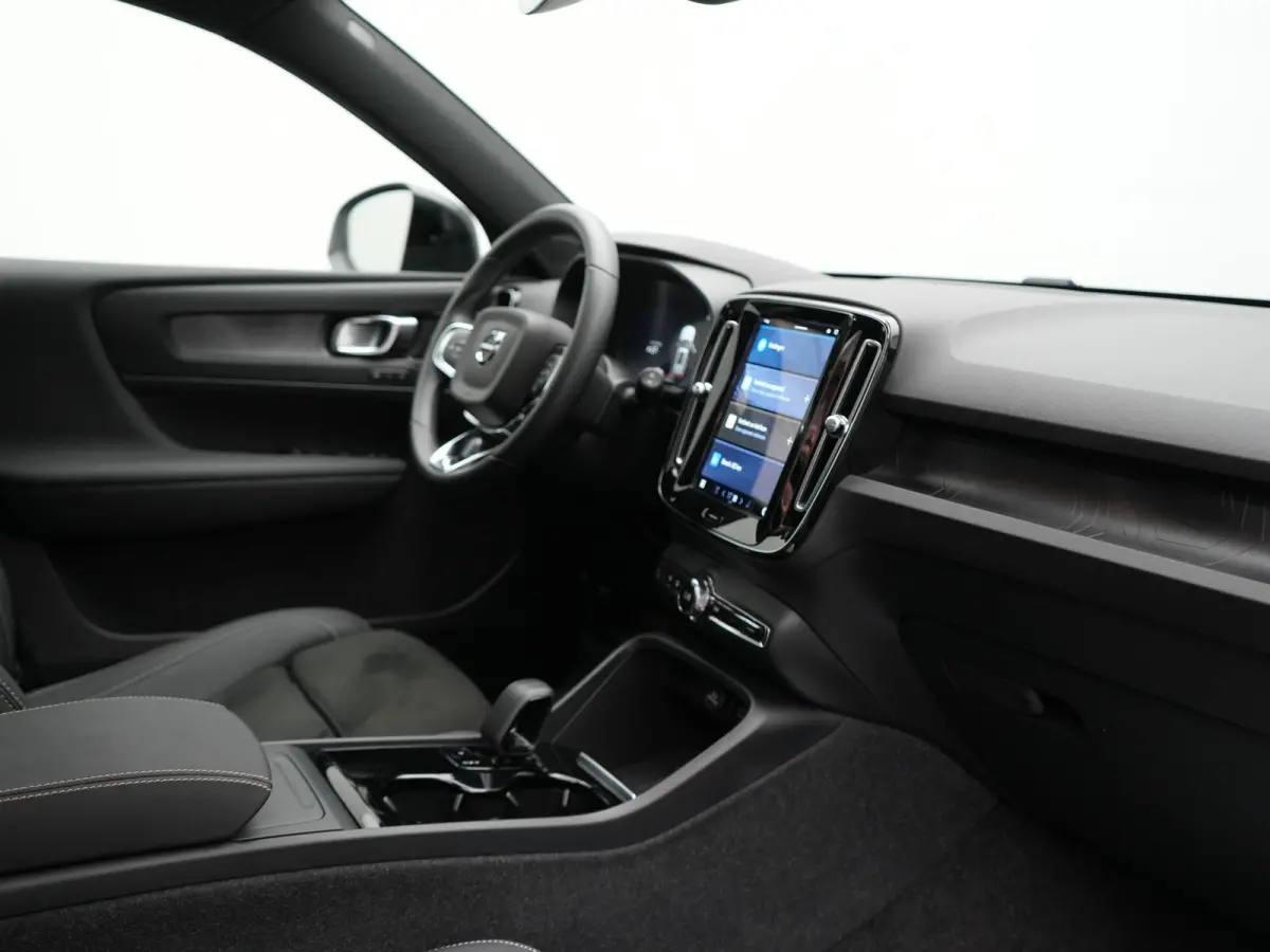 Ultimate 69 kWh 231pk Dealer O.H. | Trekhaak Af Fabriek | Panodak | Warmtepomp | Adaptive Cruise | 360 Camera | Harman / Kardon | Sportstoelen Memory & Verwarmd | Keyless | Blis | Apple Carp