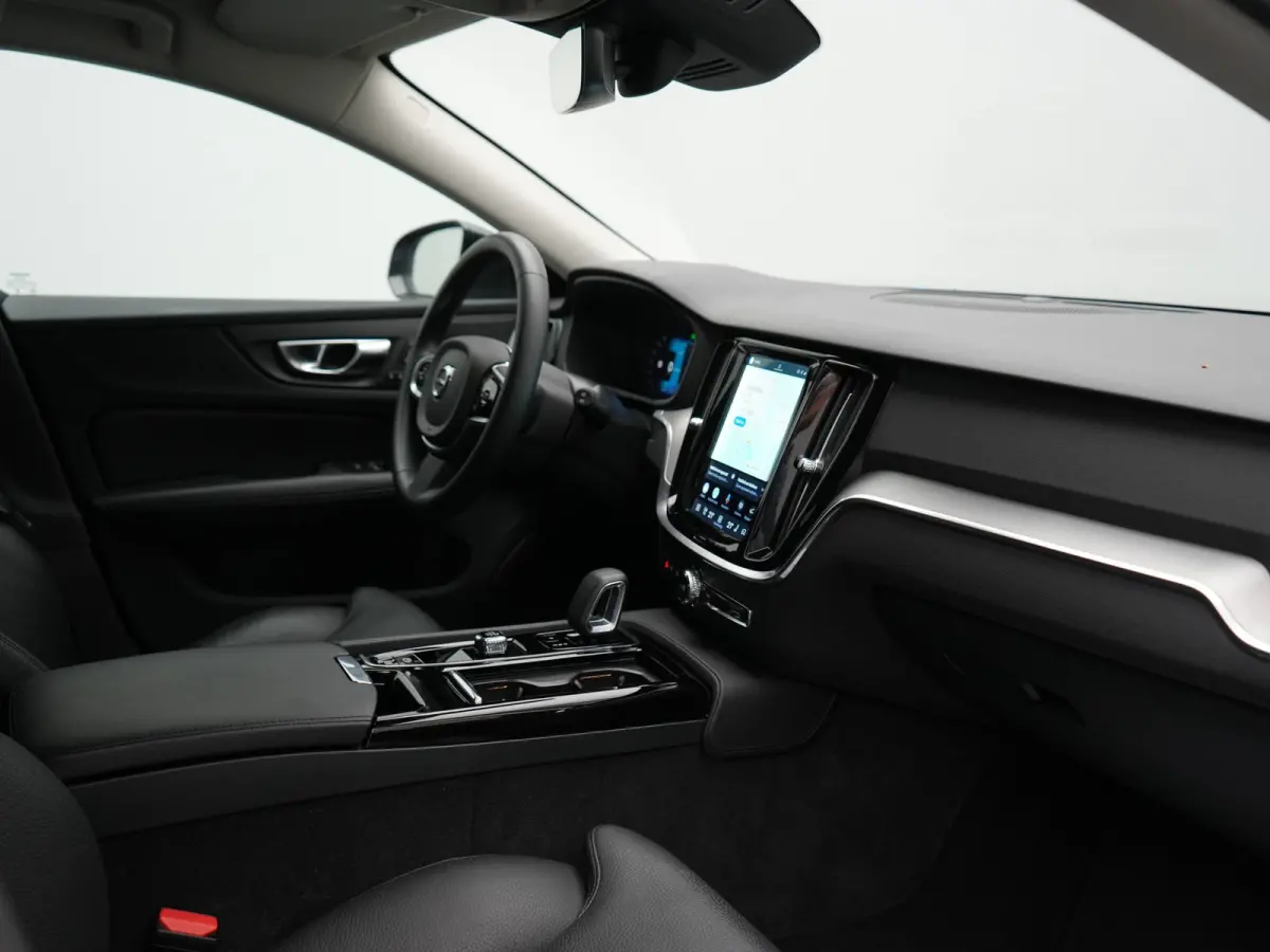 T6 AWD Plus Dark LONG RANGE PHEV 350pk Dealer O.H. | Adaptive Cruise | Camera | Harman / Kardon | Lederen Sportstoelen Memory & Verwarmd | Keyless | Blis | Stuur Verwarmd | Google Assistent 