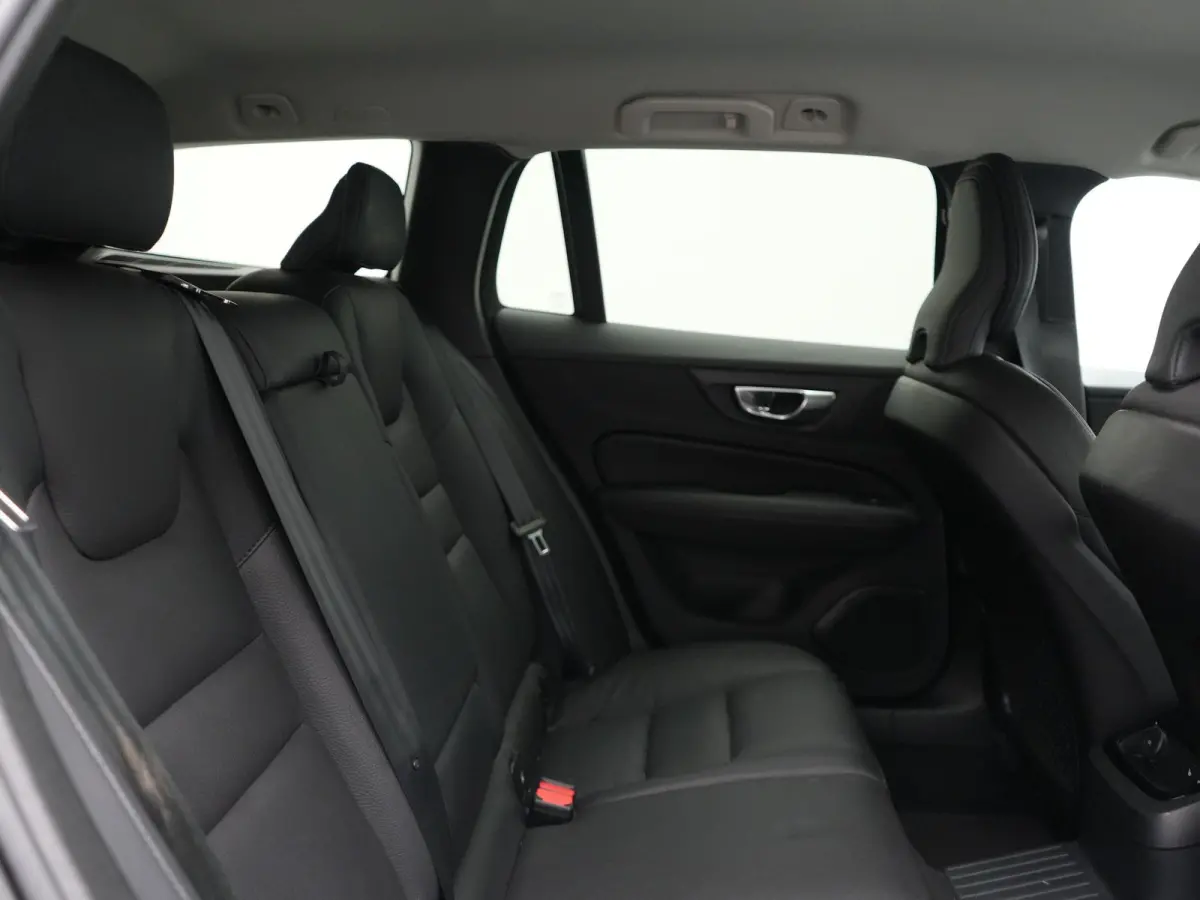 T6 AWD Plus Dark LONG RANGE PHEV 350pk Dealer O.H. | Adaptive Cruise | Camera | Harman / Kardon | Lederen Sportstoelen Memory & Verwarmd | Keyless | Blis | Stuur Verwarmd | Google Assistent 