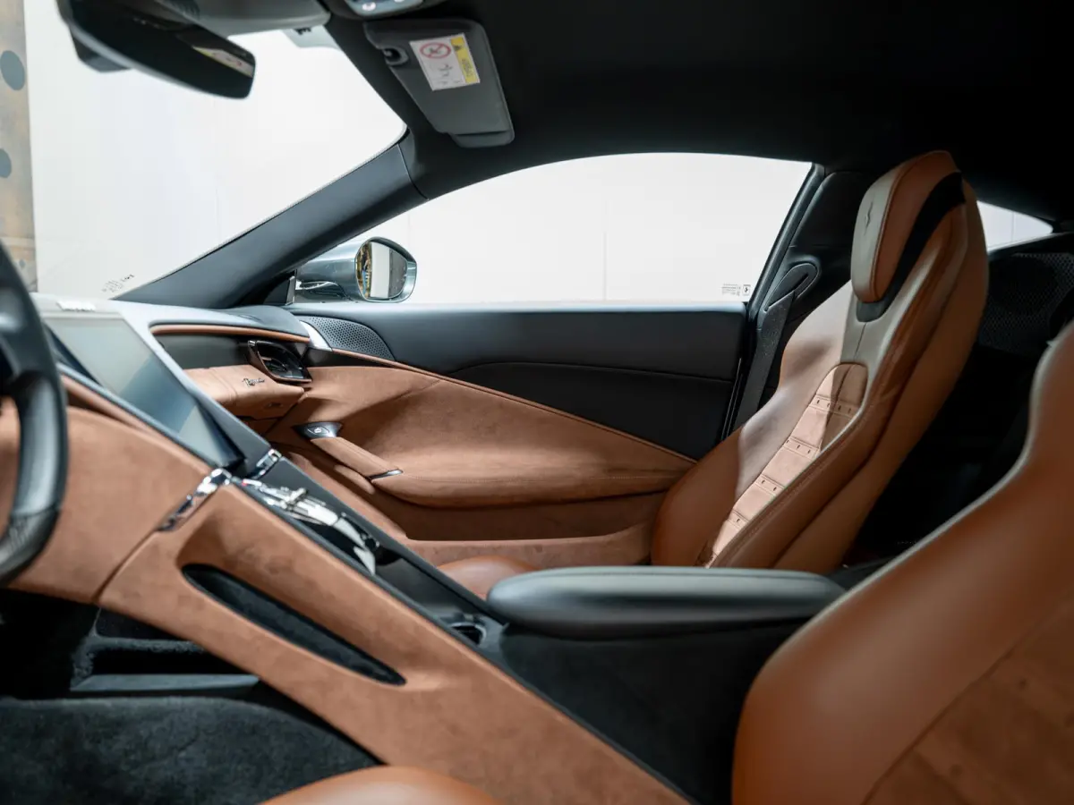 3.9 V8 HELE | Carbon | Full ADAS | CarPlay | Magneride | Elektr. Stoelen | PPF | 360 |