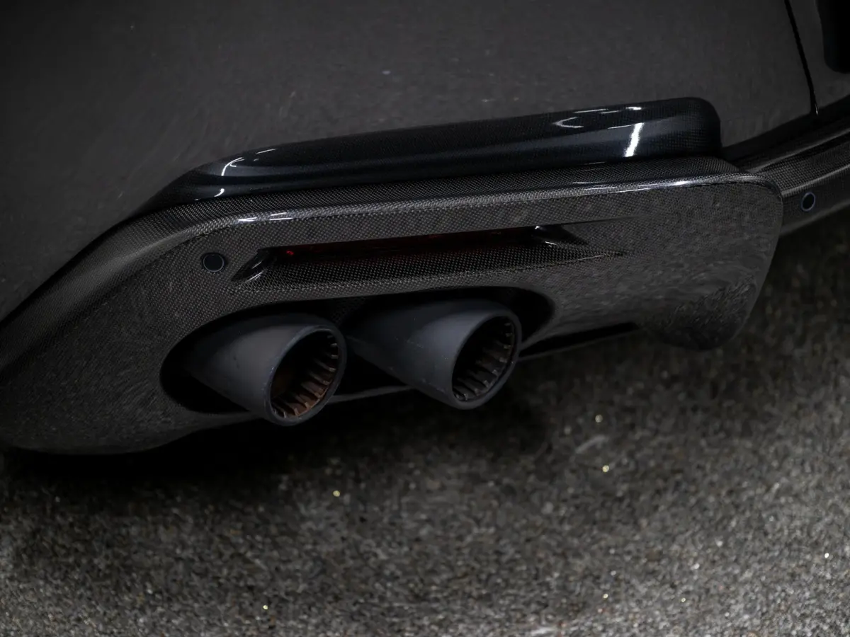 3.9 V8 HELE | Carbon | Full ADAS | CarPlay | Magneride | Elektr. Stoelen | PPF | 360 |