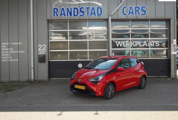 1.0 VVT-i x-play Airco Camera Elek Pakket 5Deurs 2021bj GARANTIE