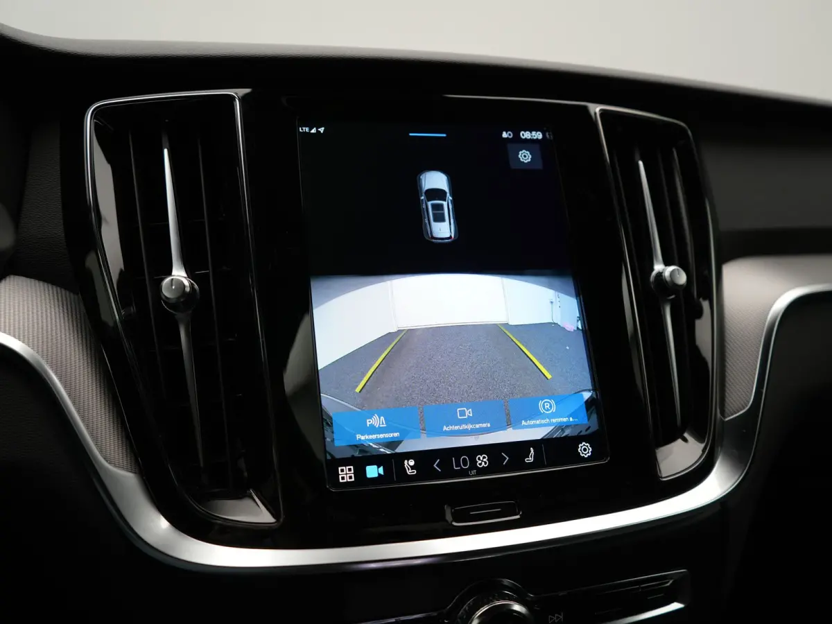T6 AWD Plus Dark LONG RANGE PHEV 350pk Dealer O.H. | Trekhaak Af Fabriek | Camera | Sportstoelen Memory & Verwarmd | Stuur Verwarmd | Apple Carplay | Keyless | DAB | Cruise Control | Plug In