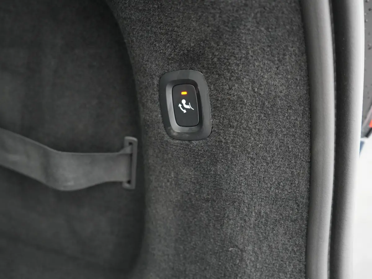 T6 AWD Plus Bright LONG RANGE PHEV 350pk Dealer O.H. | Trekhaak Af Fabriek | Panodak | Adaptive Cruise | Camera | Harman / Kardon | Lederen Sportstoelen Memory & Verwarmd | Keyless | Blis | 