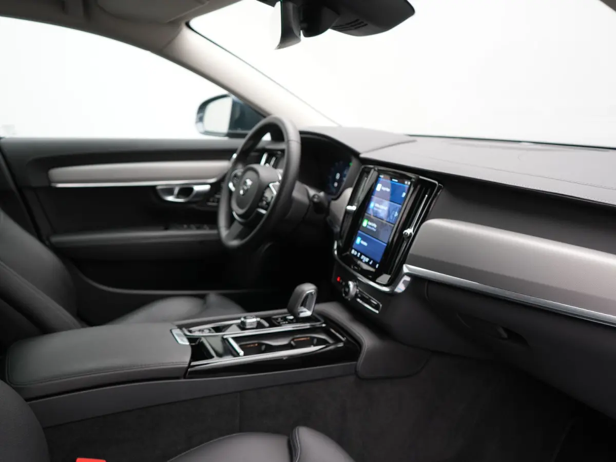 T6 AWD Plus Bright LONG RANGE PHEV 350pk Dealer O.H. | Trekhaak Af Fabriek | Panodak | Adaptive Cruise | Camera | Harman / Kardon | Lederen Sportstoelen Memory & Verwarmd | Keyless | Blis | 