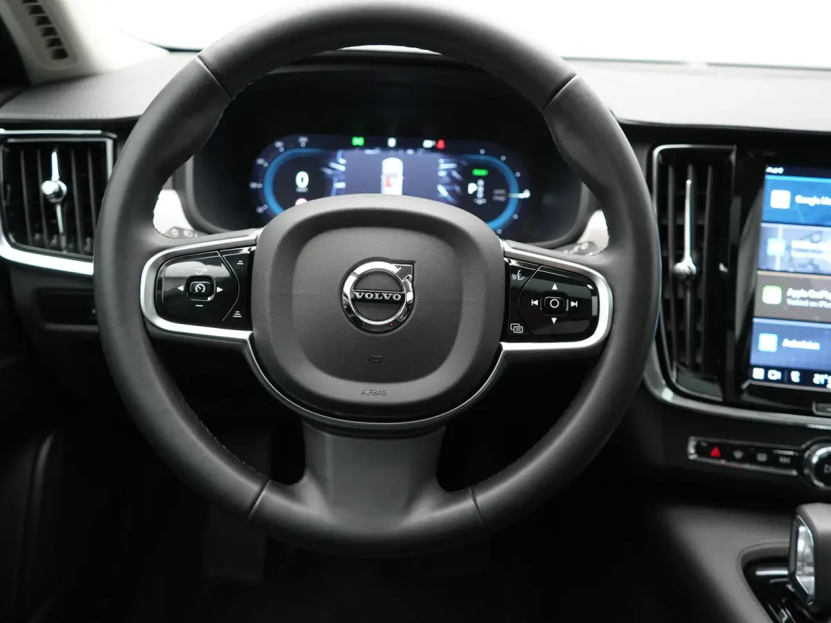 T6 AWD Plus Bright LONG RANGE PHEV 350pk Dealer O.H. | Trekhaak Af Fabriek | Panodak | Adaptive Cruise | Camera | Harman / Kardon | Lederen Sportstoelen Memory & Verwarmd | Keyless | Blis | 