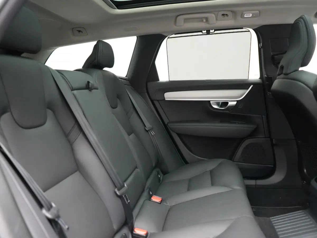 T6 AWD Plus Bright LONG RANGE PHEV 350pk Dealer O.H. | Trekhaak Af Fabriek | Panodak | Adaptive Cruise | Camera | Harman / Kardon | Lederen Sportstoelen Memory & Verwarmd | Keyless | Blis | 