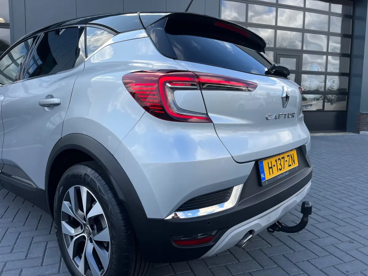 1.3 TCe 130 Intens NL.Auto/Trekhaak/Automaat/Led/Carplay/Camera/Two Tone/1Ste Eigenaar/Dealer onderhouden