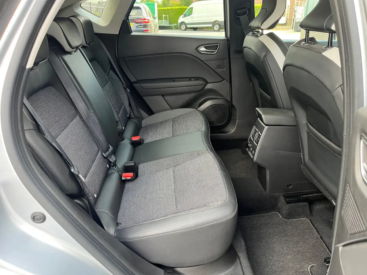 1.3 TCe 130 Intens NL.Auto/Trekhaak/Automaat/Led/Carplay/Camera/Two Tone/1Ste Eigenaar/Dealer onderhouden