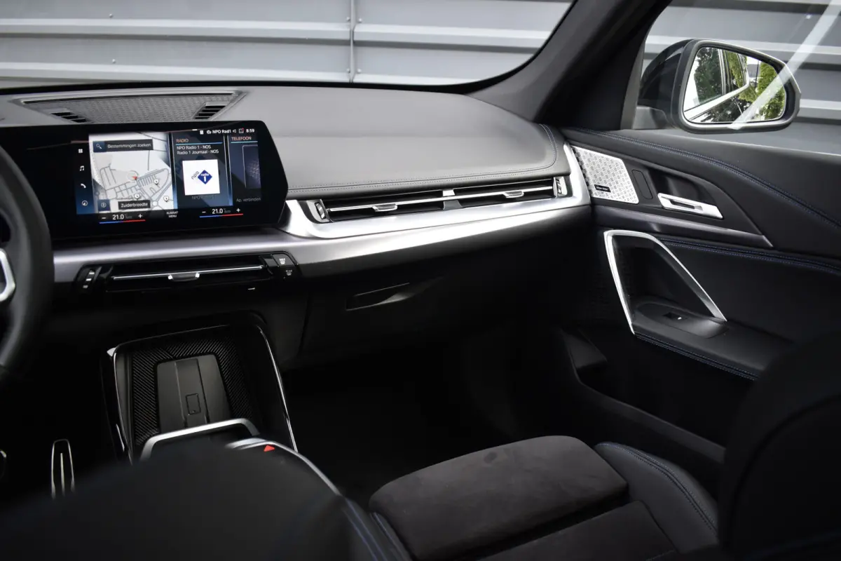 xDrive30e M Sport | Pano | Trekhaak | Harman/Kardon | Massage | ACC | Head-Up | Memory seat | Sfeerverlichting |