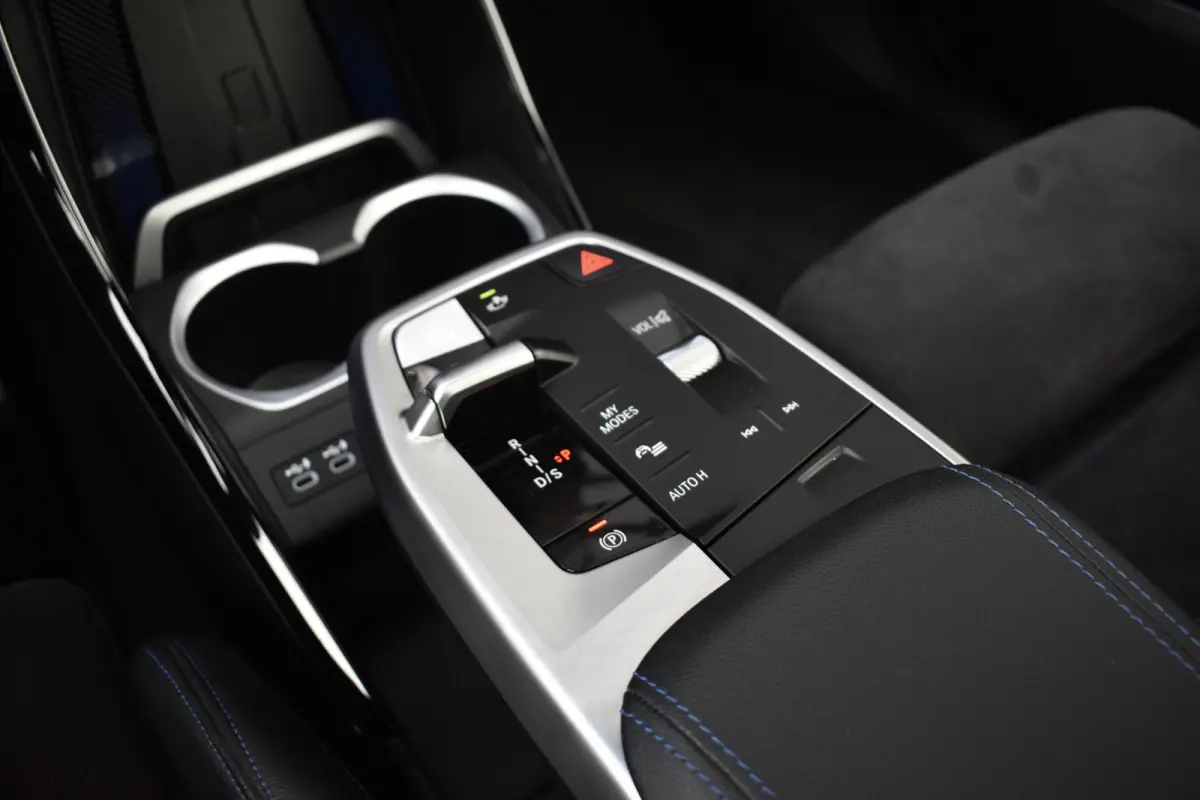 xDrive30e M Sport | Pano | Trekhaak | Harman/Kardon | Massage | ACC | Head-Up | Memory seat | Sfeerverlichting |