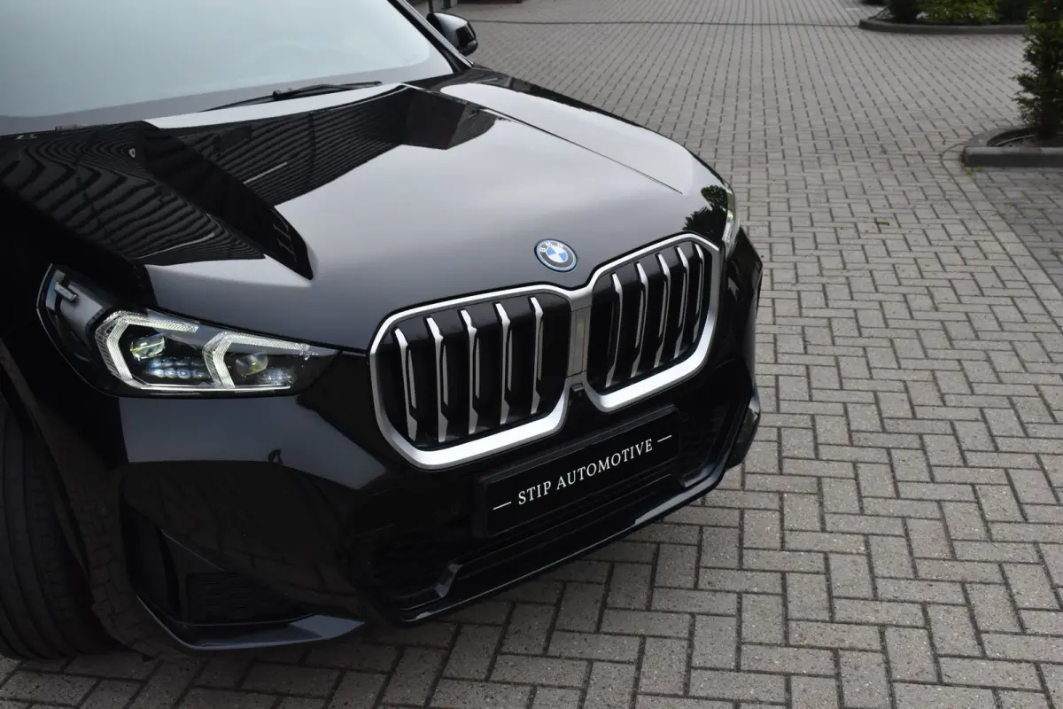 xDrive30e M Sport | Pano | Trekhaak | Harman/Kardon | Massage | ACC | Head-Up | Memory seat | Sfeerverlichting |