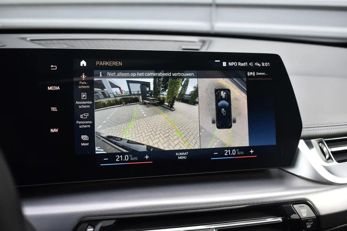 xDrive30e M Sport | Pano | Trekhaak | Harman/Kardon | Massage | ACC | Head-Up | Memory seat | Sfeerverlichting |