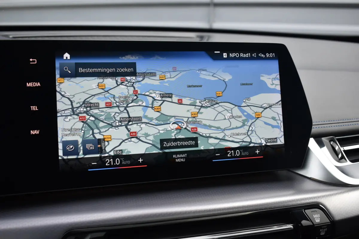 xDrive30e M Sport | Pano | Trekhaak | Harman/Kardon | Massage | ACC | Head-Up | Memory seat | Sfeerverlichting |