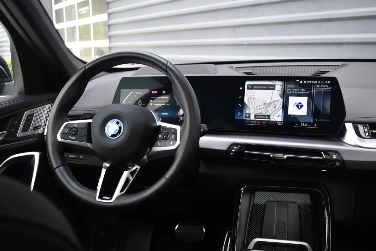 xDrive30e M Sport | Pano | Trekhaak | Harman/Kardon | Massage | ACC | Head-Up | Memory seat | Sfeerverlichting |