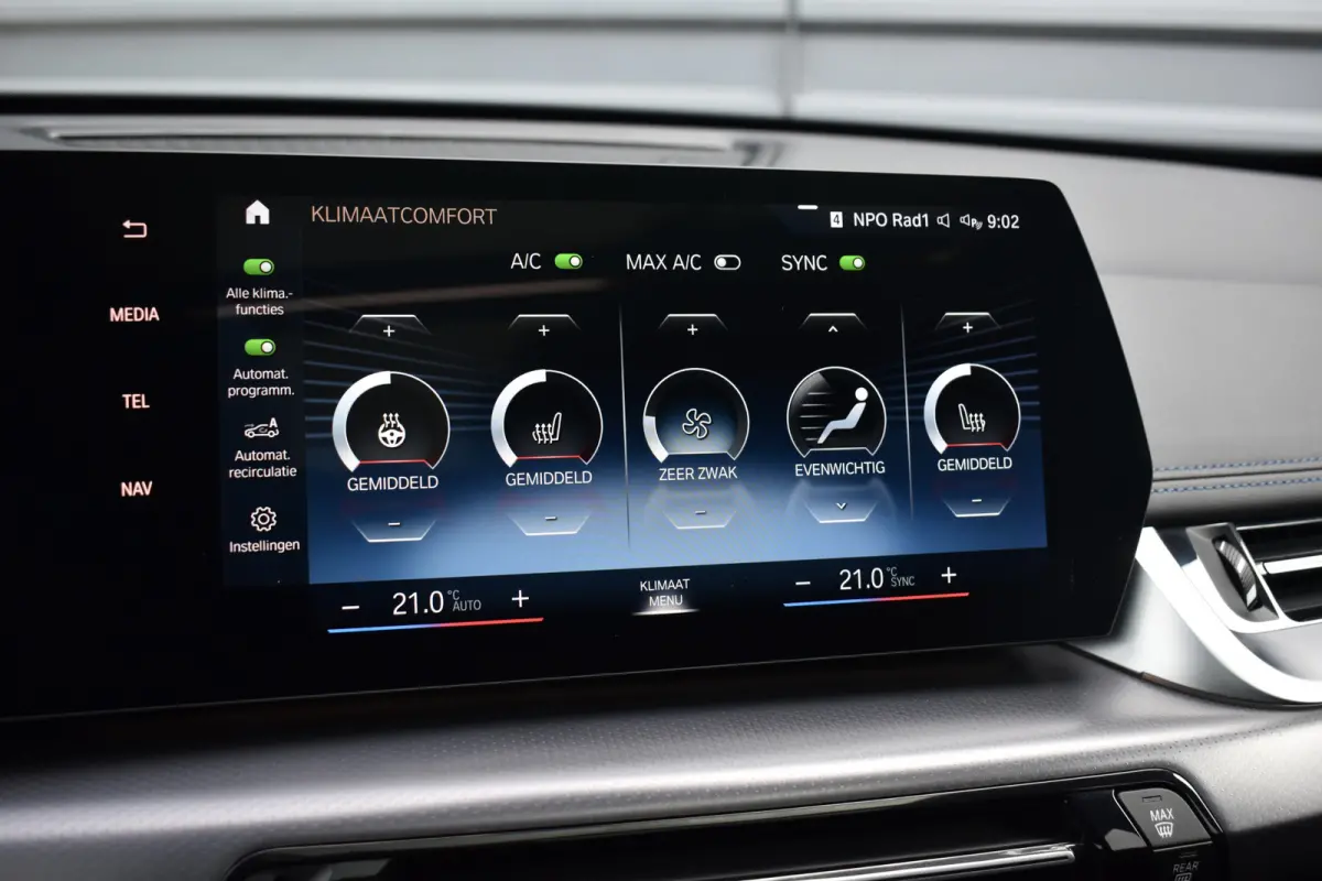 xDrive30e M Sport | Pano | Trekhaak | Harman/Kardon | Massage | ACC | Head-Up | Memory seat | Sfeerverlichting |
