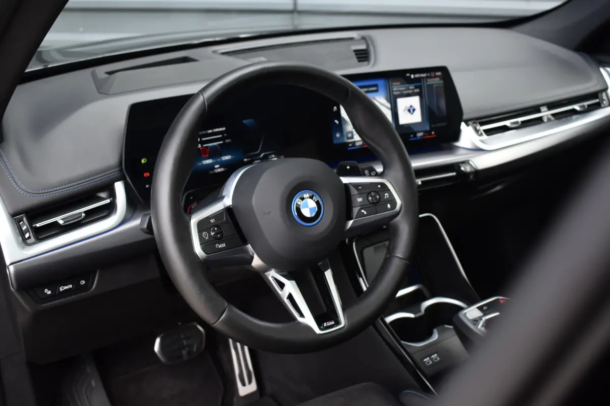 xDrive30e M Sport | Pano | Trekhaak | Harman/Kardon | Massage | ACC | Head-Up | Memory seat | Sfeerverlichting |