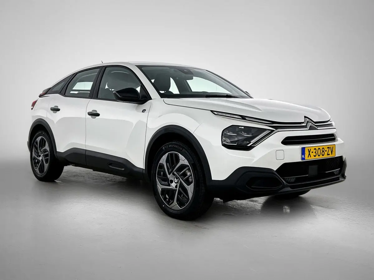 136pk You 50 kWh Automaat | Accu 97% | Apple Carplay/Android Auto | Climate Control | Cruise Control | Camera | FASE 3 | 16"LMV | Parkeersensoren | Warmtepomp |