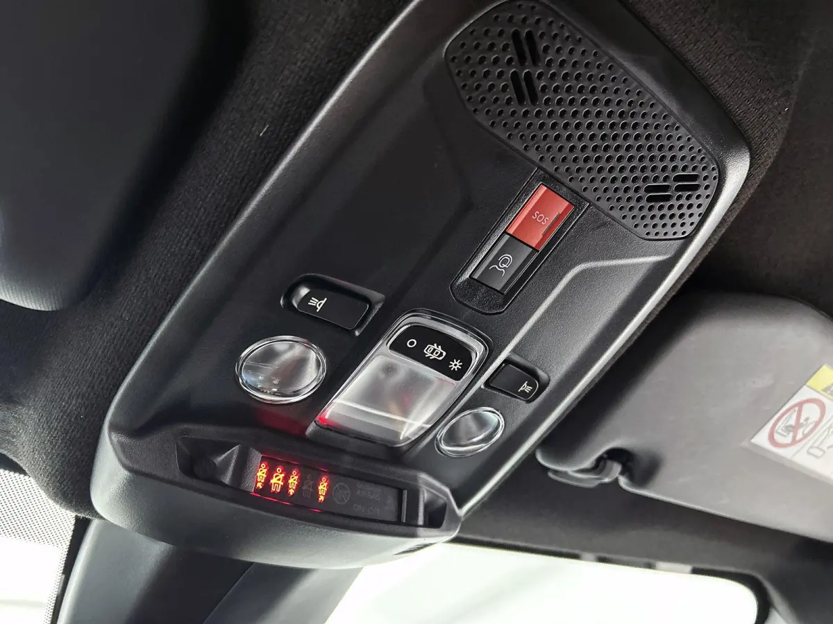 1.2 110pk Hybrid GS Automaat | Navigatie | Climate Control | Cruise Control | Camera | 16"LMV | Keyless Entry/Start | Dodehoekdetectie | Apple Carplay/Android Auto |