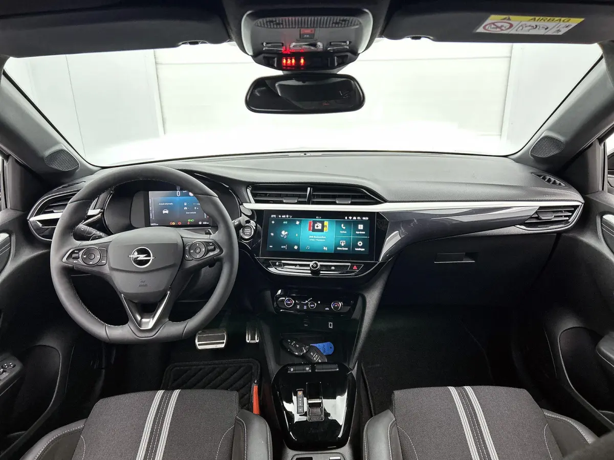 1.2 110pk Hybrid GS Automaat | Navigatie | Climate Control | Cruise Control | Camera | 16"LMV | Keyless Entry/Start | Dodehoekdetectie | Apple Carplay/Android Auto |